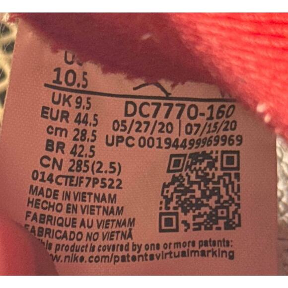 Size 10.5 - Nike Air Jordan 4 Retro OG Fire Red 2020 Men's Shoes - Picture 9 of 10